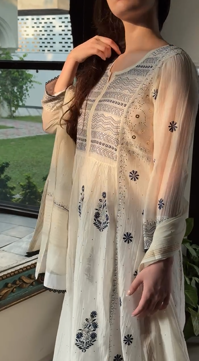 Black Embroidery Suit