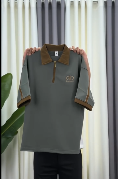 Pack of 4 Branded U-Shirts