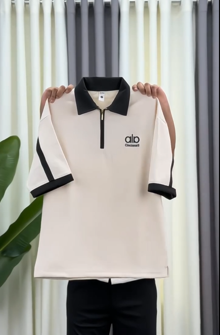 Pack of 4 Branded U-Shirts
